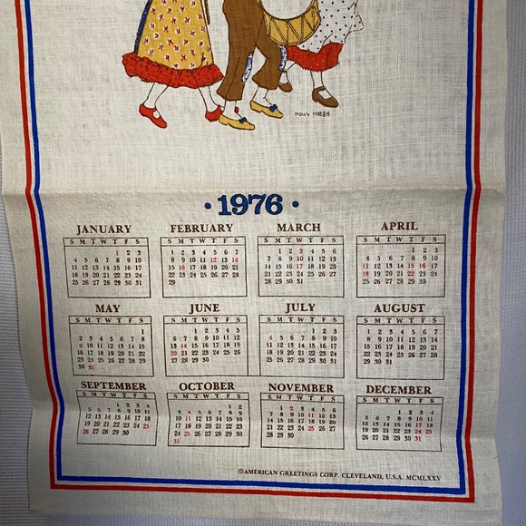 HOLLY HOBBIE Vintage 1976 Bicentennial Americana Linen Hanging Calendar - Picture 7 of 8